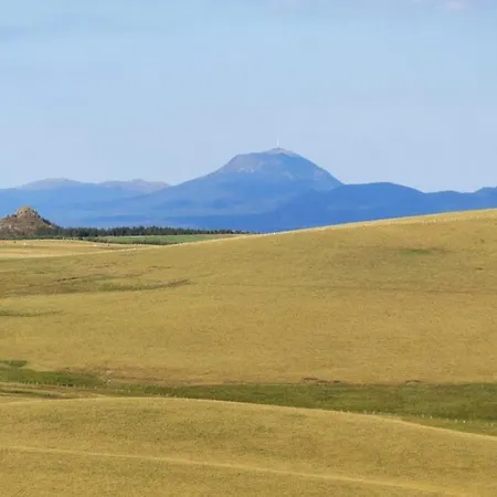 Proche Chaine Des Puys, Sdb Privee, Kitchenette בית אירוח Saint-Genès-Champanelle