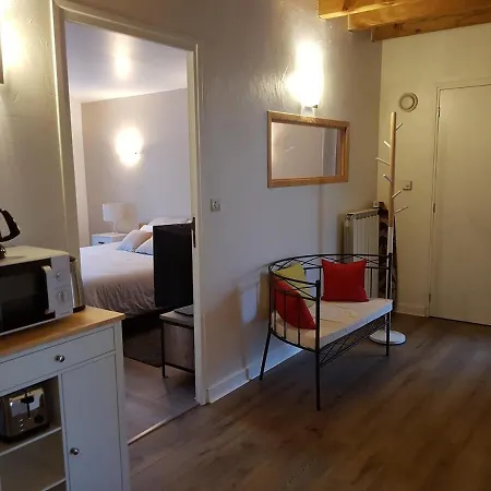 Proche Chaine Des Puys, Sdb Privee, Kitchenette *